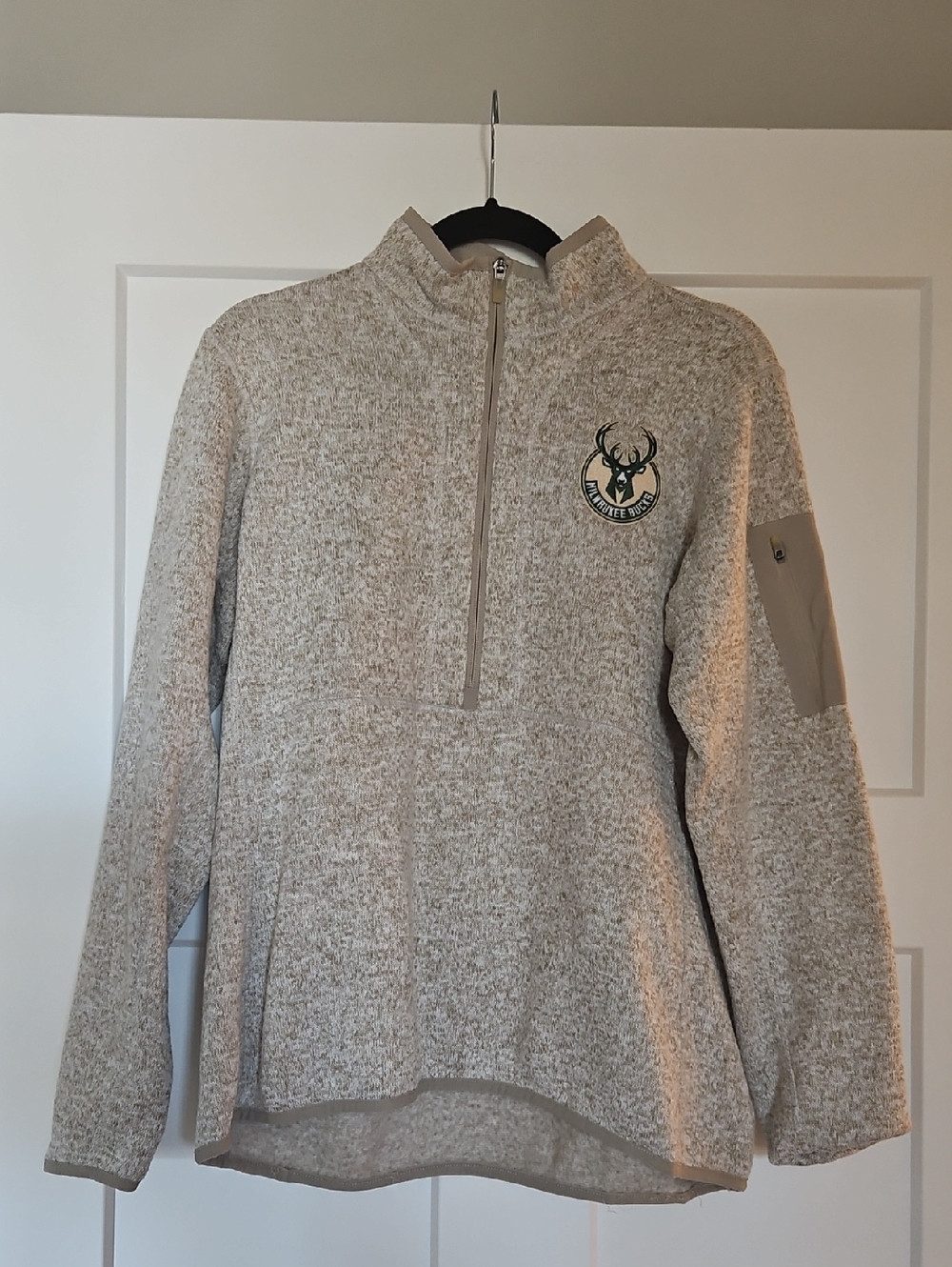 Mikwaukee Bucks Women's Heathered Cream Quarter-Zip Pullover